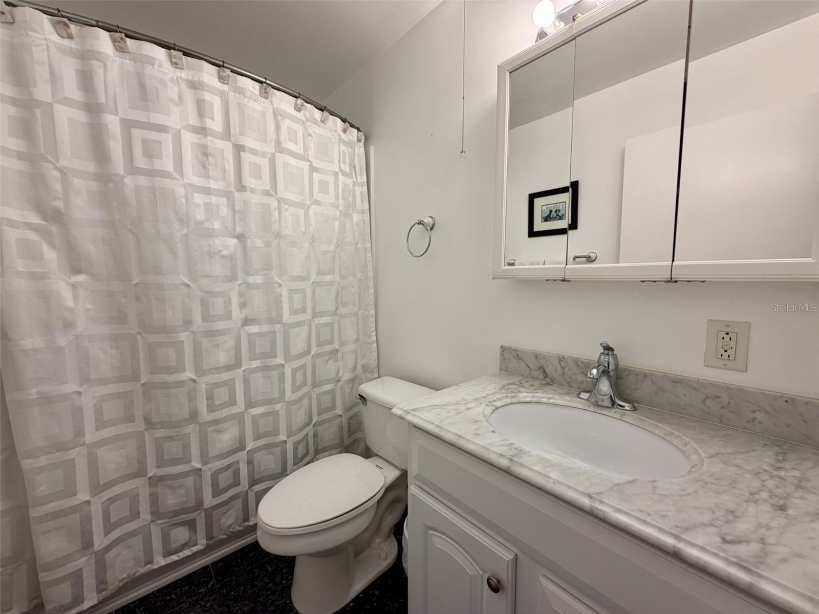3900 Roxane Boulevard #11B Sarasota FL 34235 A4692072 image22