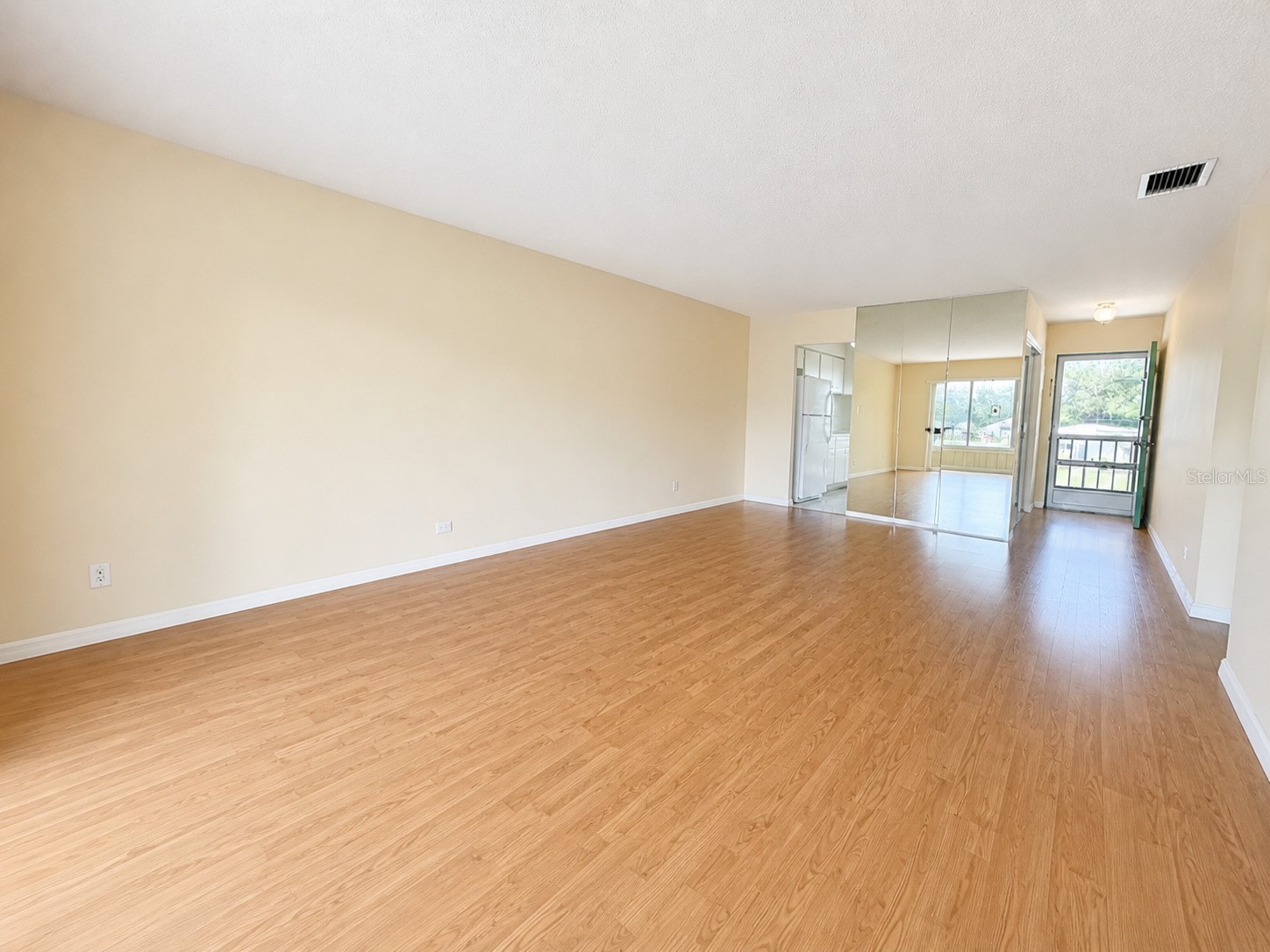 3900 Roxane Boulevard #11B Sarasota FL 34235 A4692072 image7