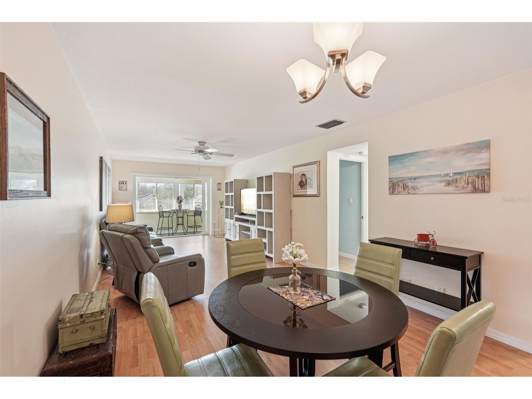 3900 Roxane Boulevard #8B Sarasota FL 34235 A4681274 image10