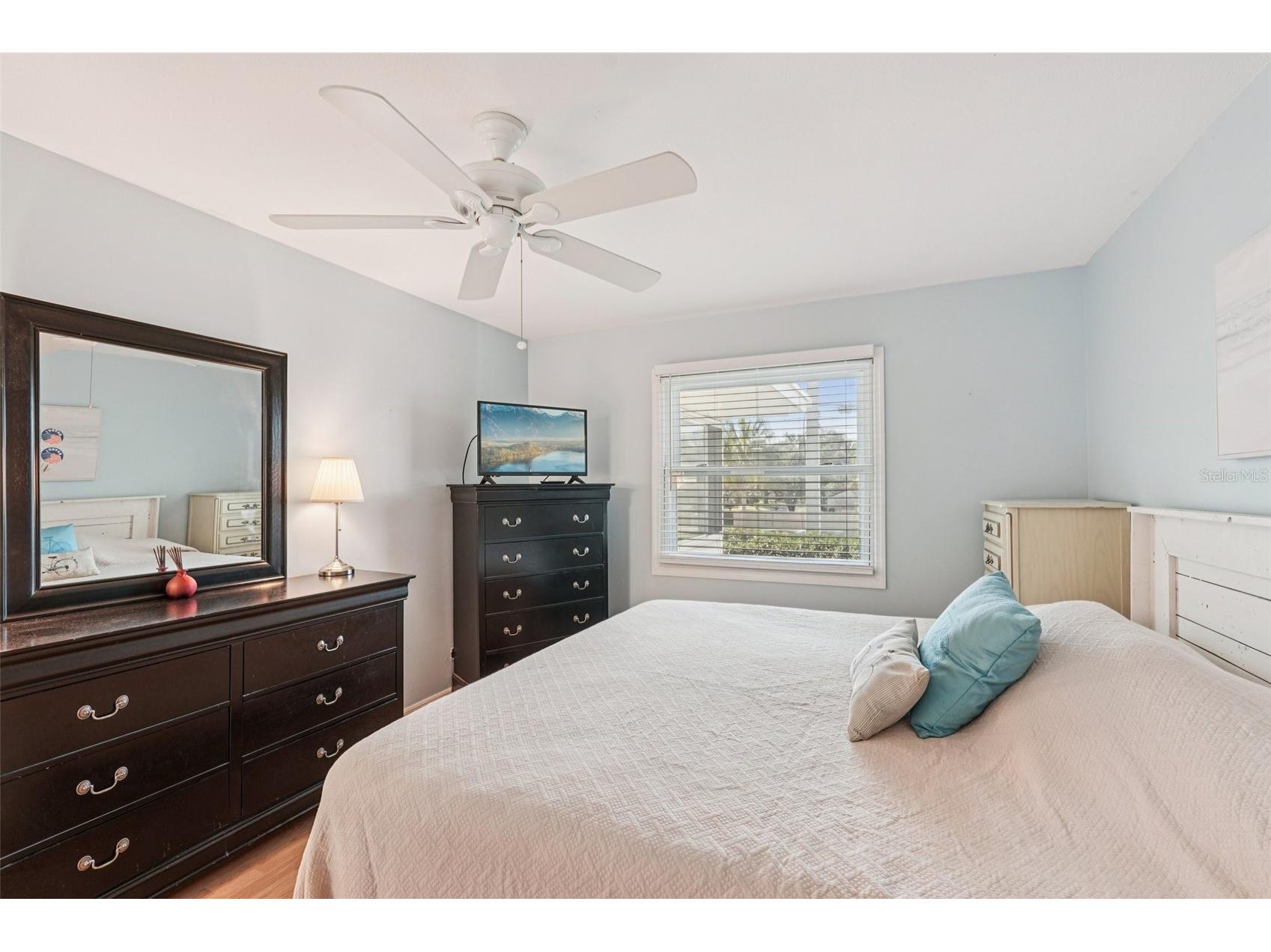 3900 Roxane Boulevard #8B Sarasota FL 34235 A4681274 image17