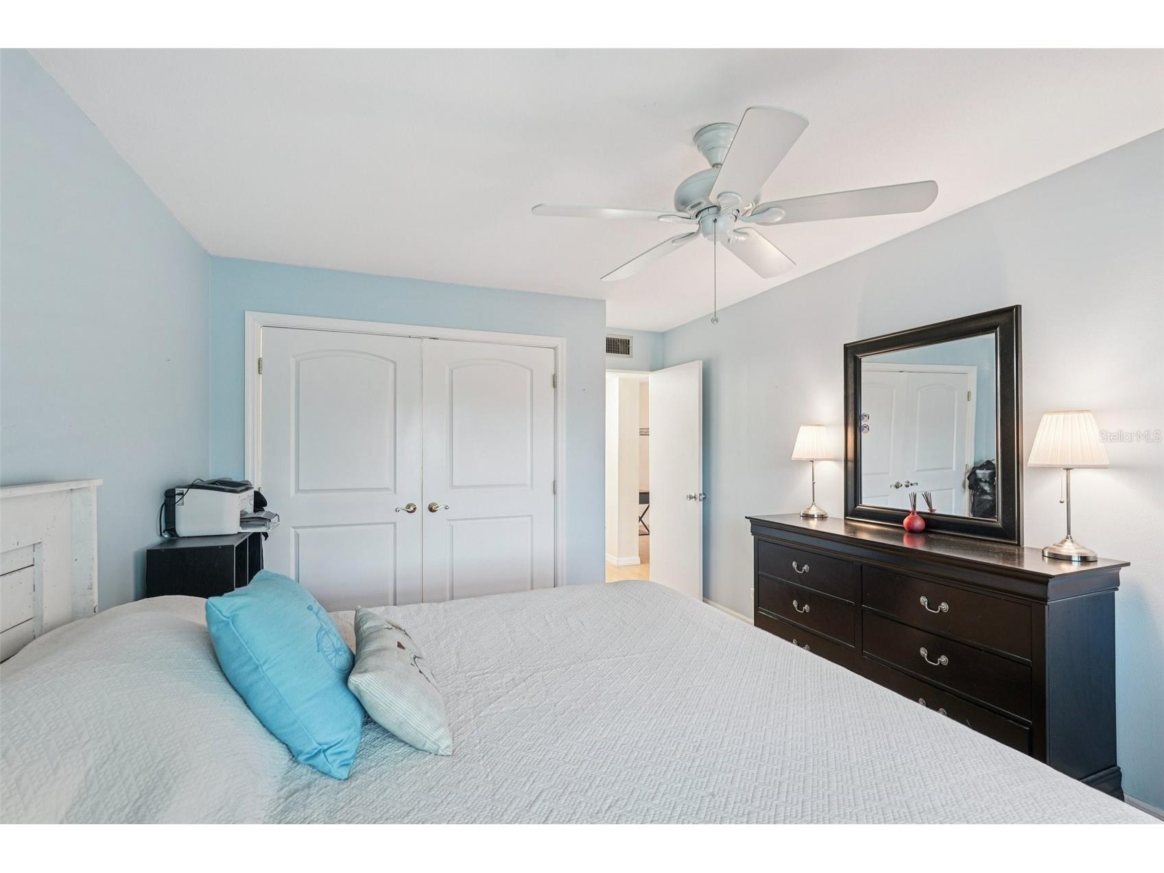 3900 Roxane Boulevard #8B Sarasota FL 34235 A4681274 image18