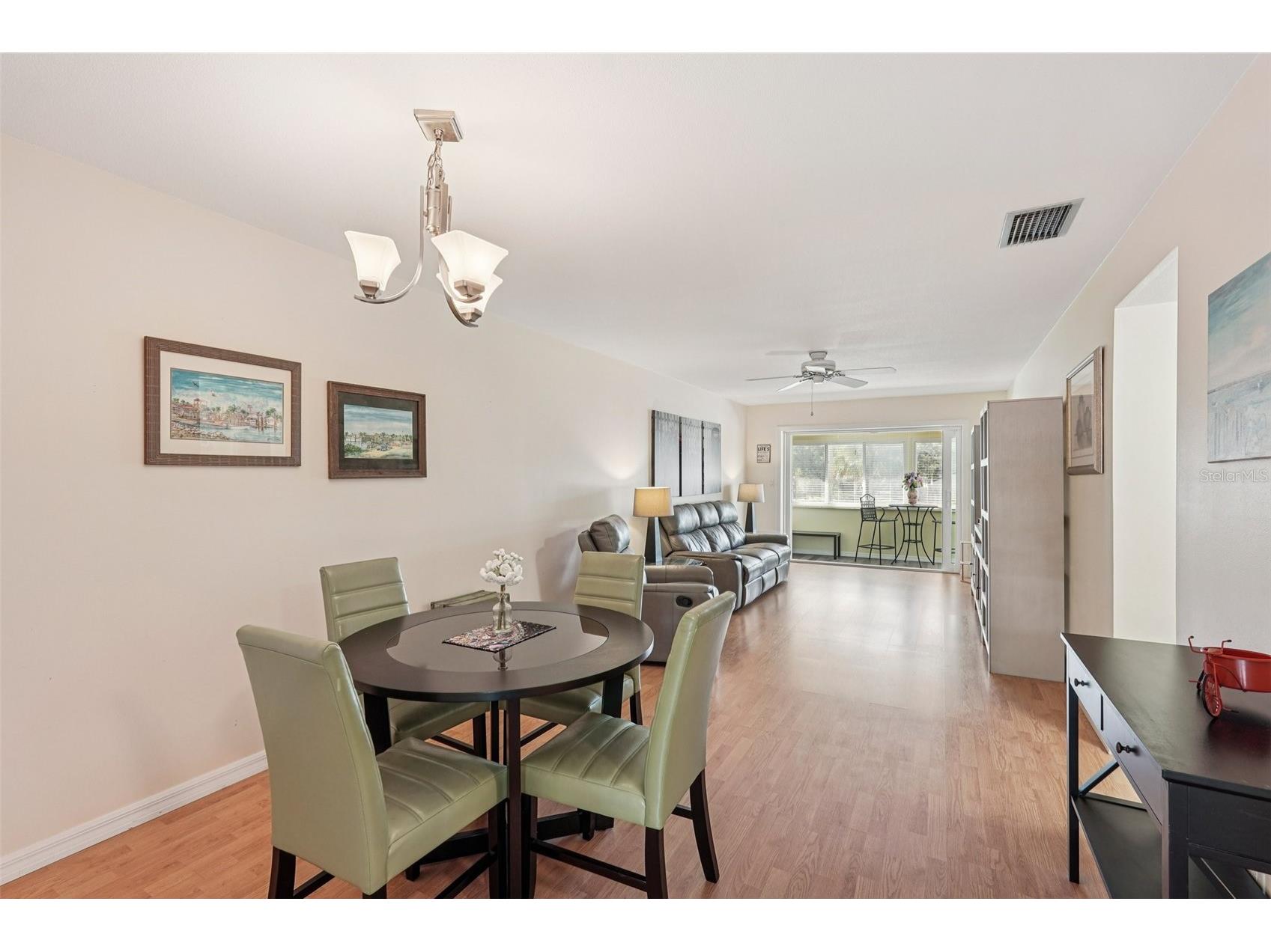 3900 Roxane Boulevard #8B Sarasota FL 34235 A4681274 image3