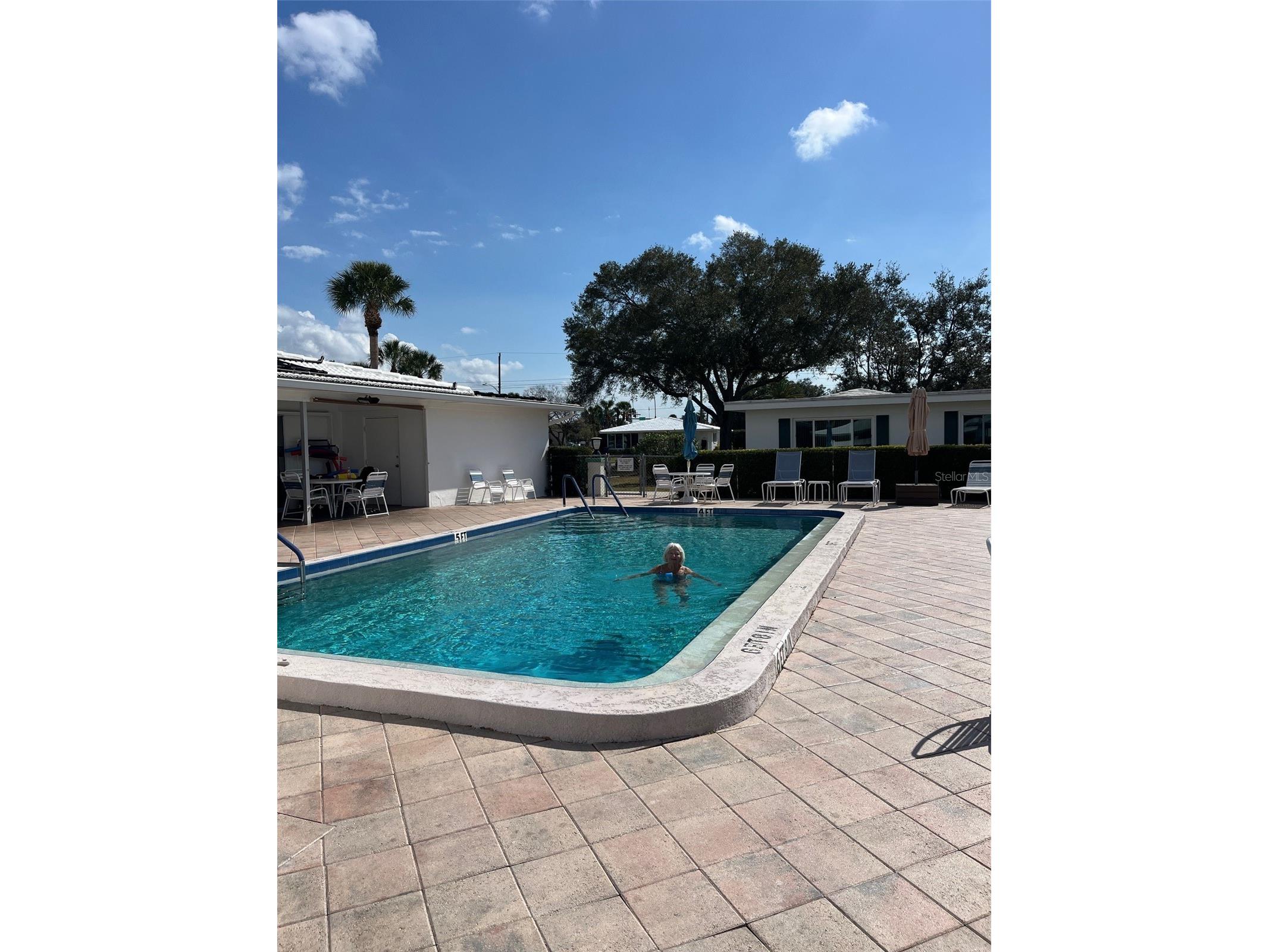 3900 Roxane Boulevard #8B Sarasota FL 34235 A4681274 image31
