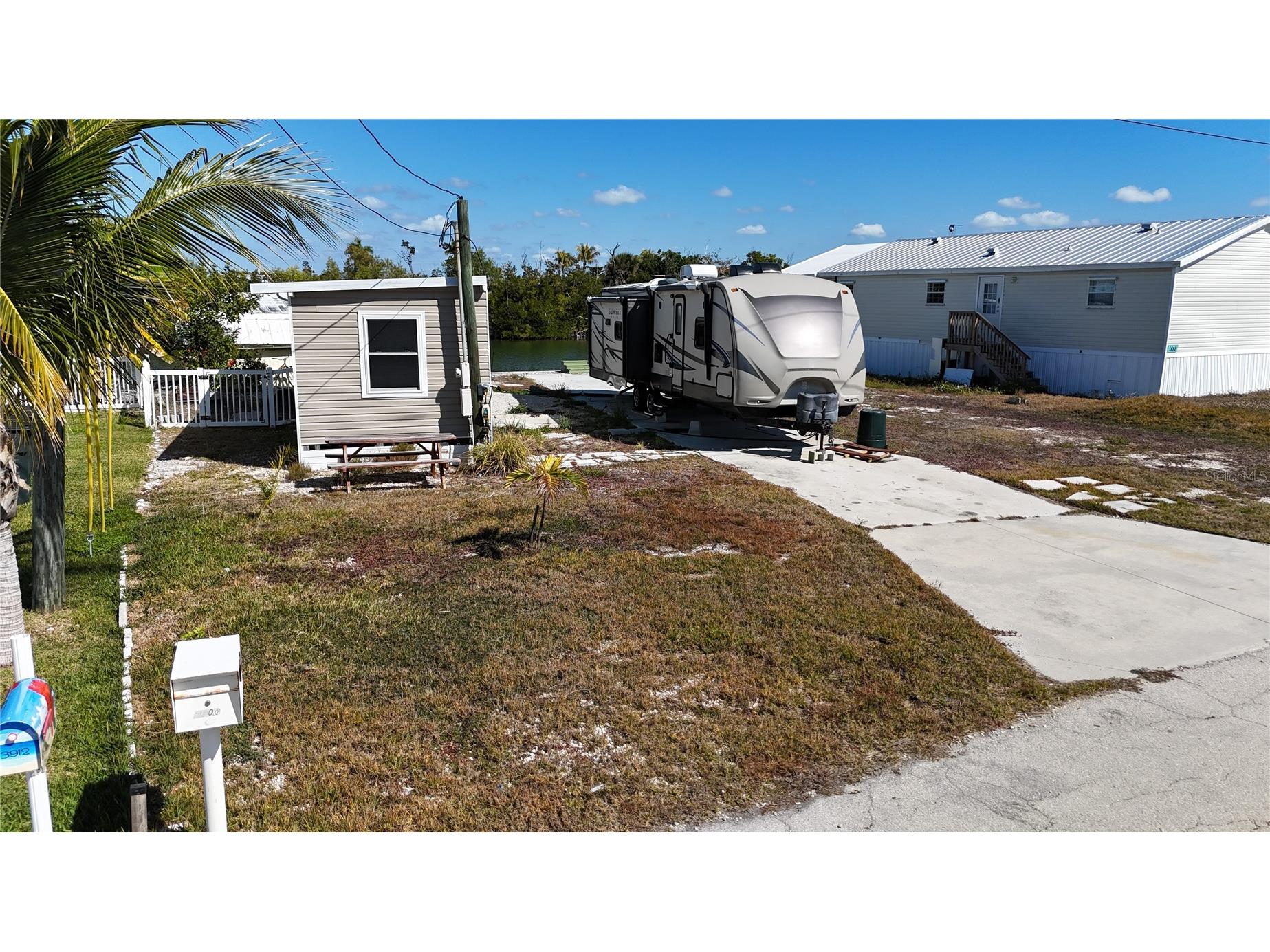 3900 Royal Palm Drive Saint James City FL 33956 OM718346 image1