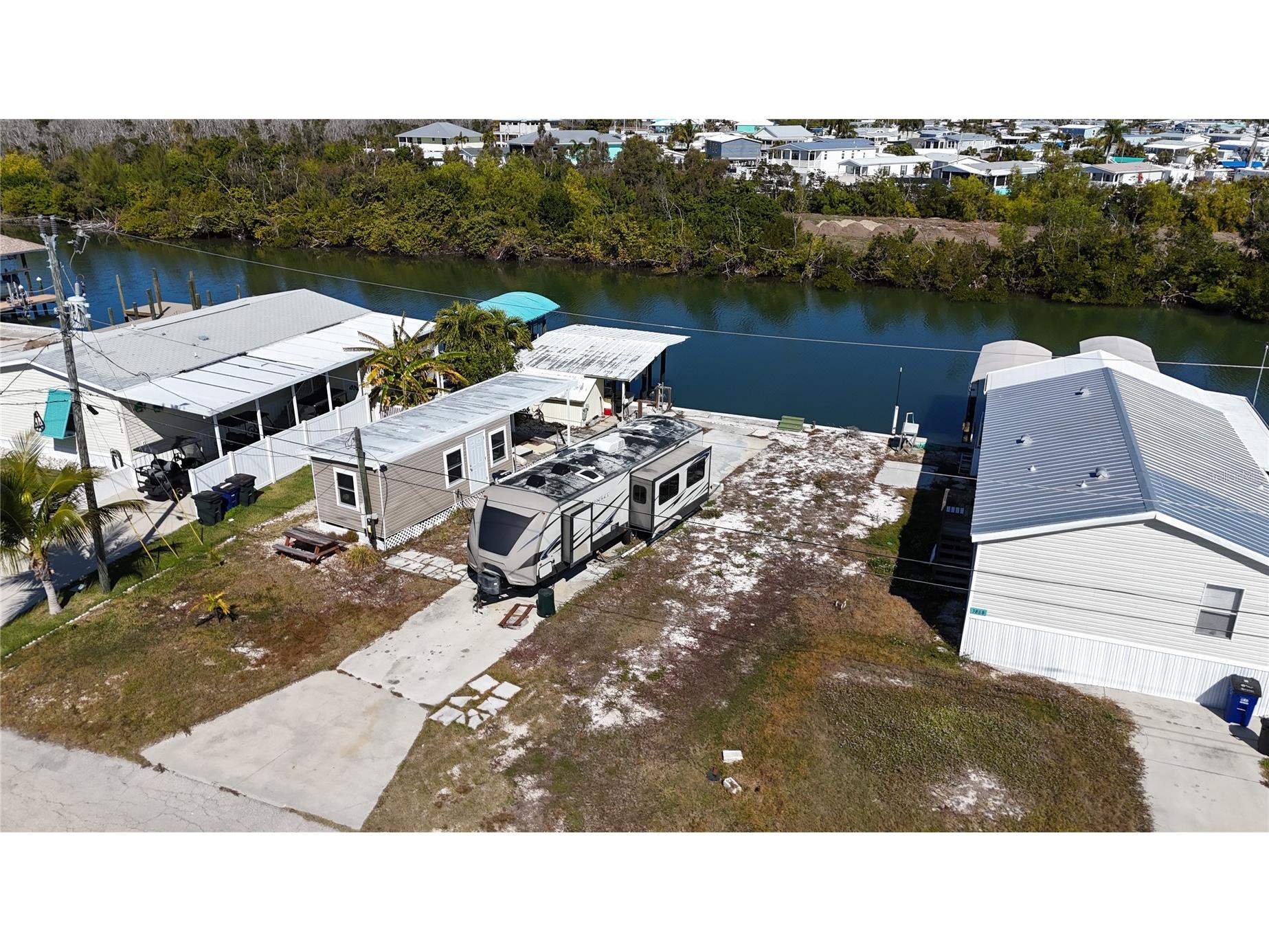 3900 Royal Palm Drive Saint James City FL 33956 OM718346 image13