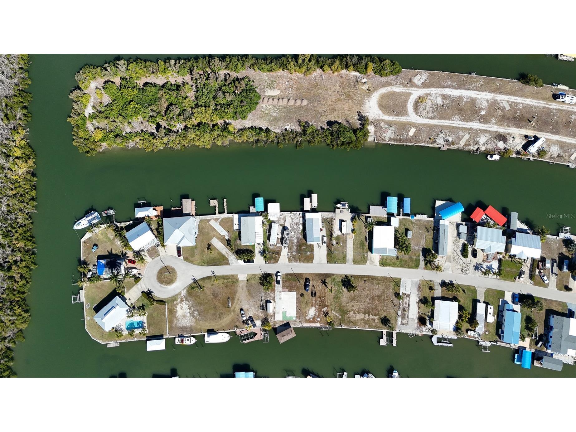 3900 Royal Palm Drive Saint James City FL 33956 OM718346 image14