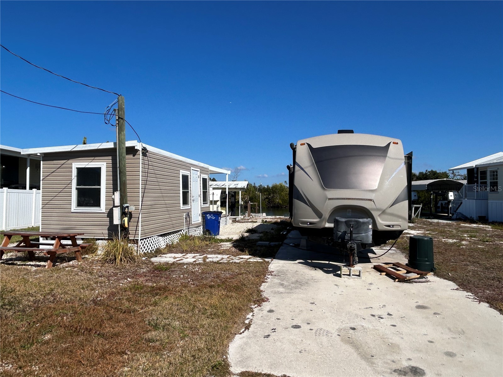 3900 Royal Palm Drive Saint James City FL 33956 OM718346 image30