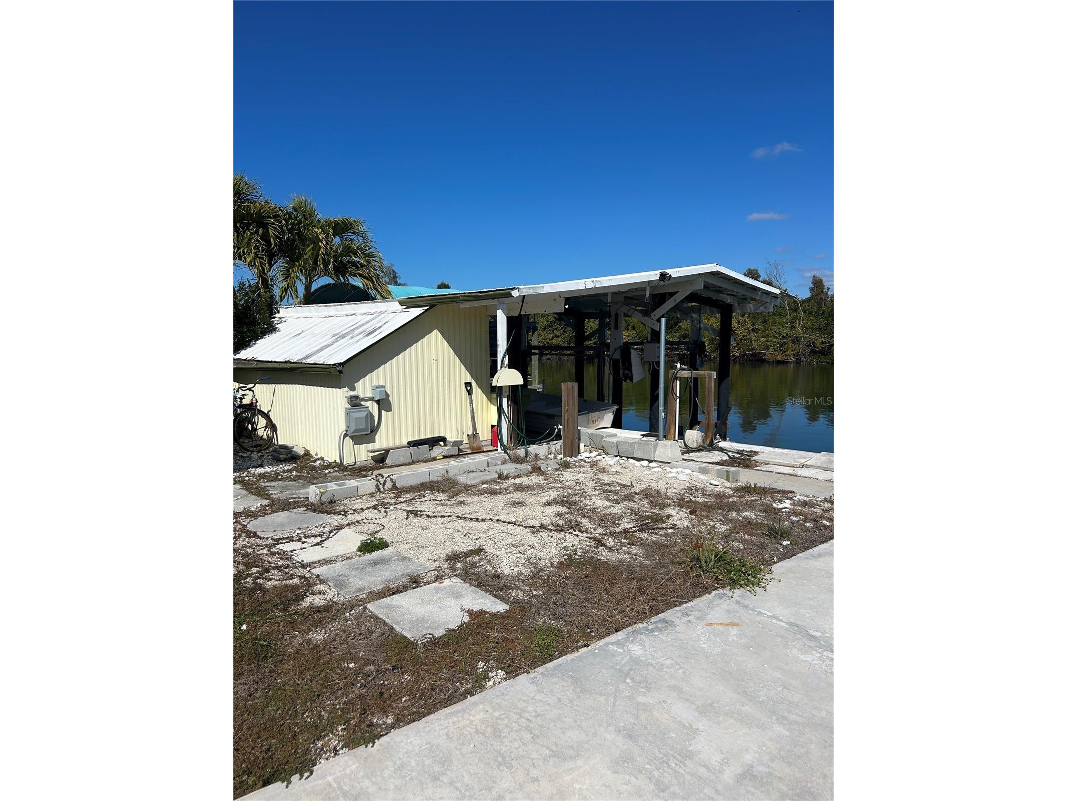 3900 Royal Palm Drive Saint James City FL 33956 OM718346 image6