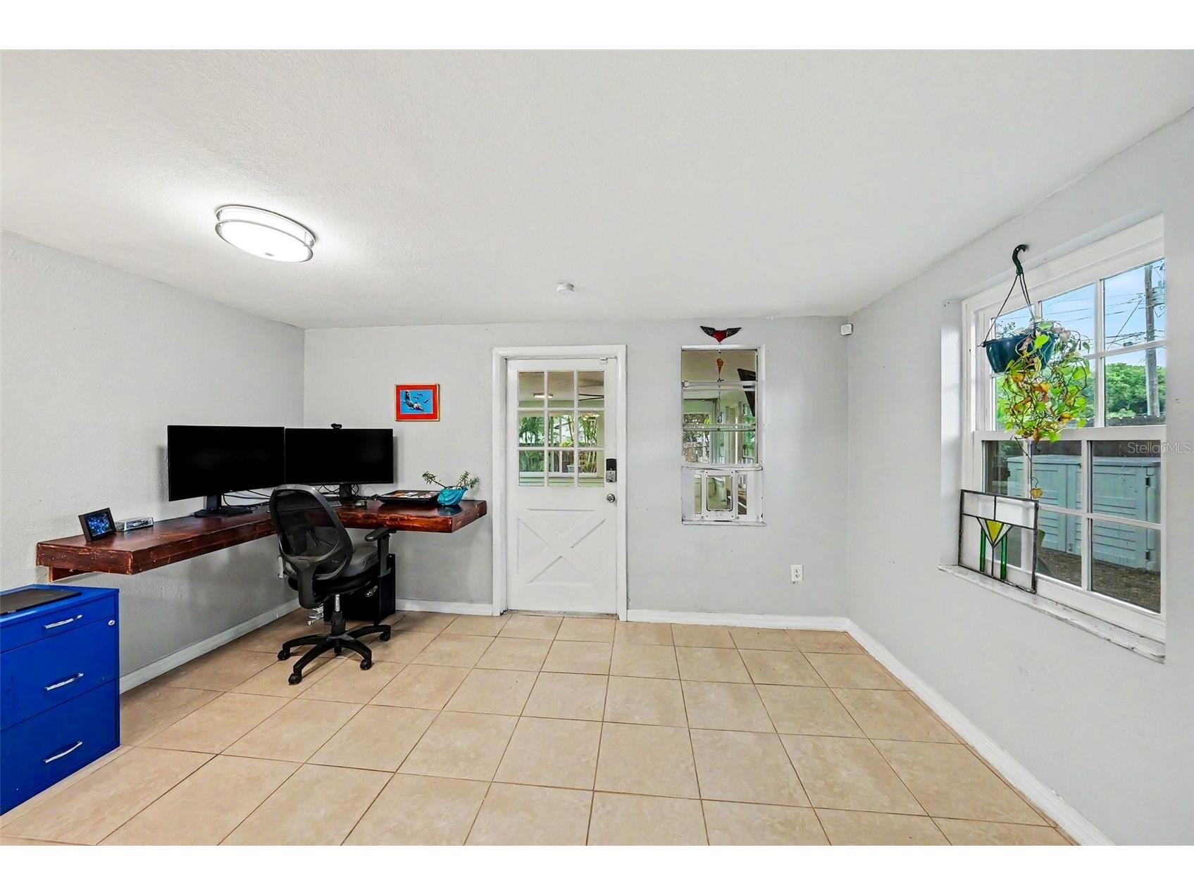 3901 13th Avenue N Saint Petersburg FL 33713 TB8508263 image22