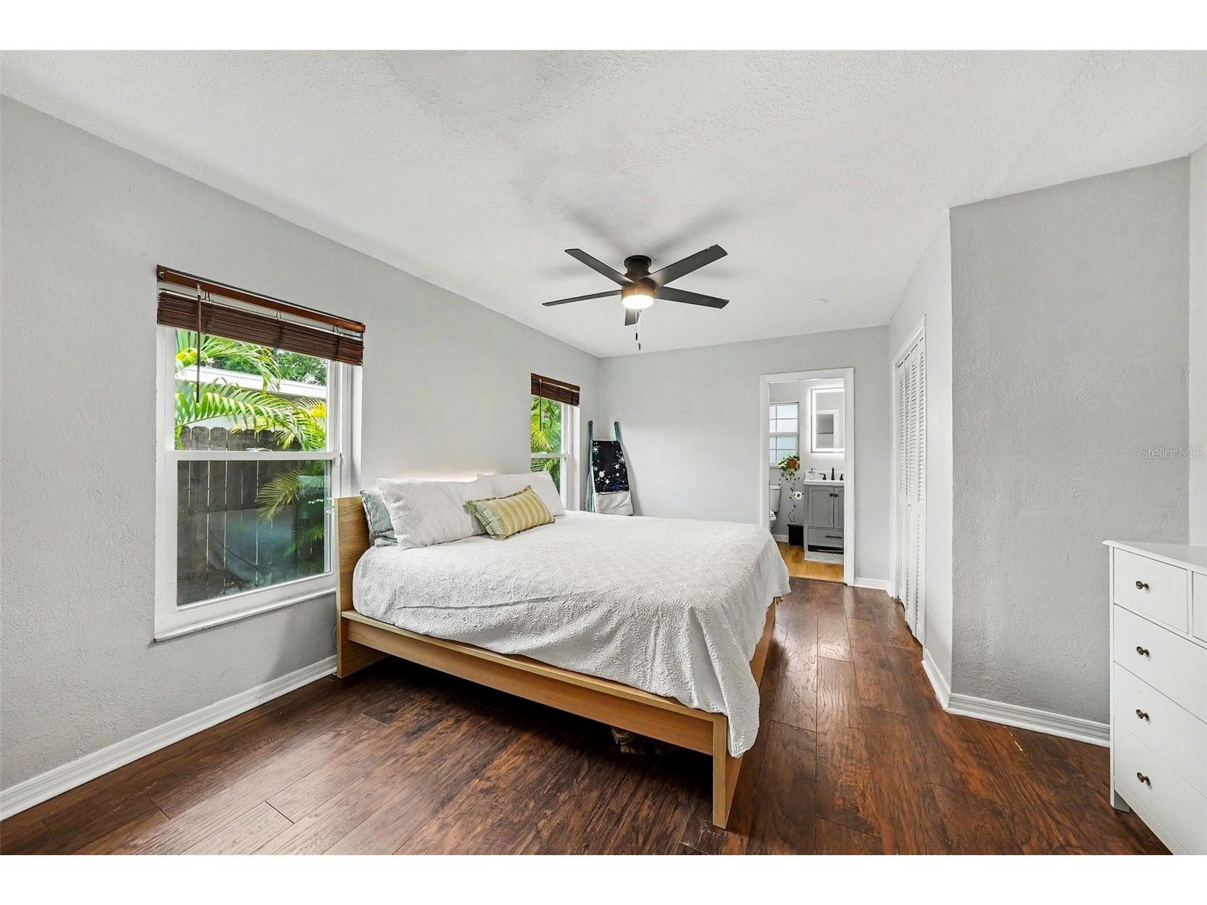 3901 13th Avenue N Saint Petersburg FL 33713 TB8508263 image23