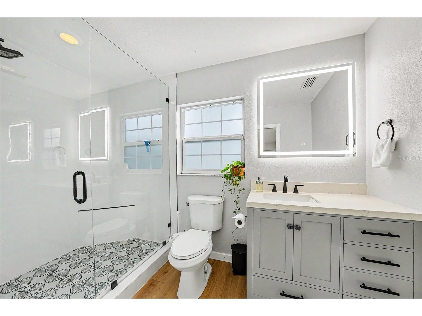 3901 13th Avenue N Saint Petersburg FL 33713 TB8508263 image5
