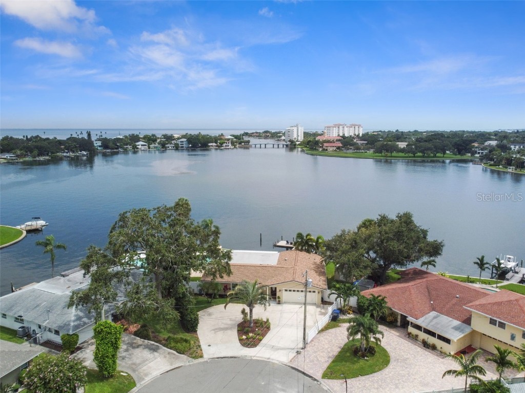 3901 14th Way NE Saint Petersburg FL 33703 - TAMPA BAY U8206882 image1