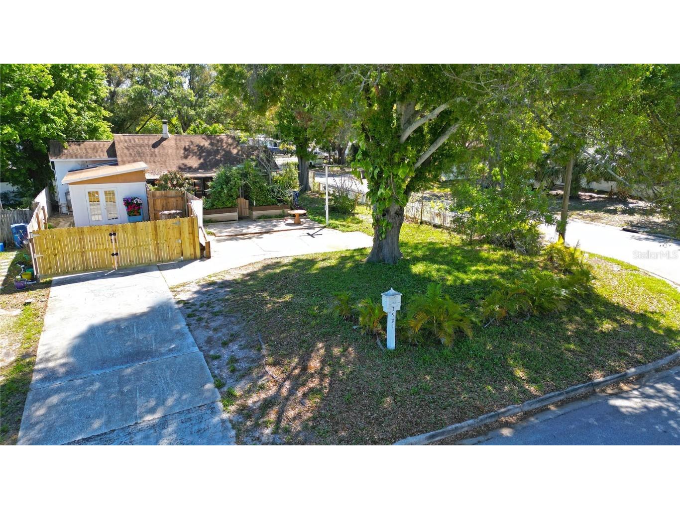 3901 31st Street N Saint Petersburg FL 33714 U8236652 image1