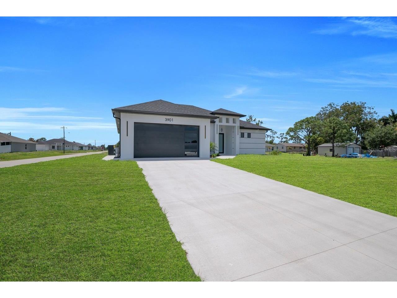 3901 3rd Street SW Lehigh Acres FL 33976 A4689820 image3