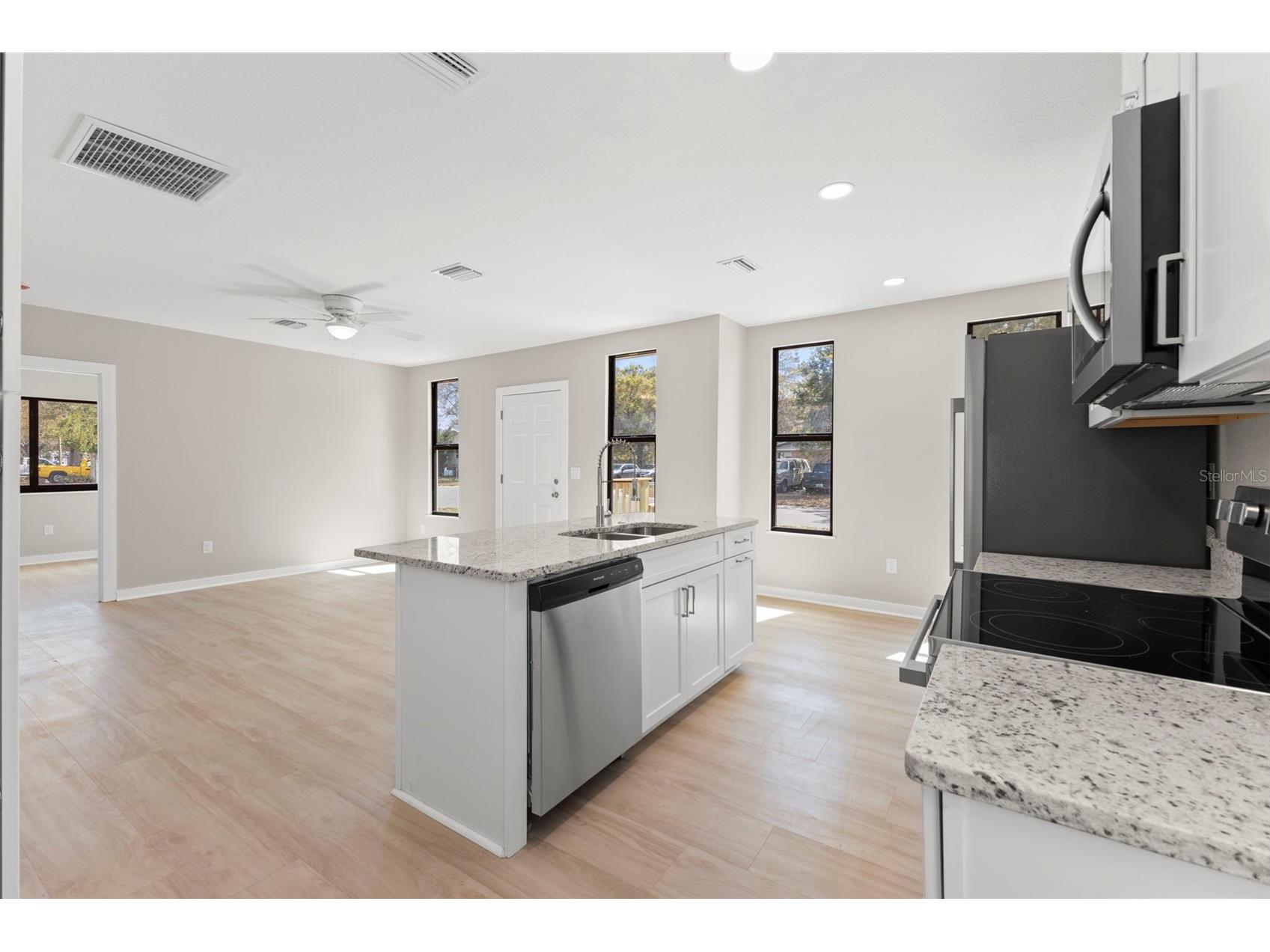 3901 45th Avenue N Saint Petersburg FL 33714 TB8485592 image15