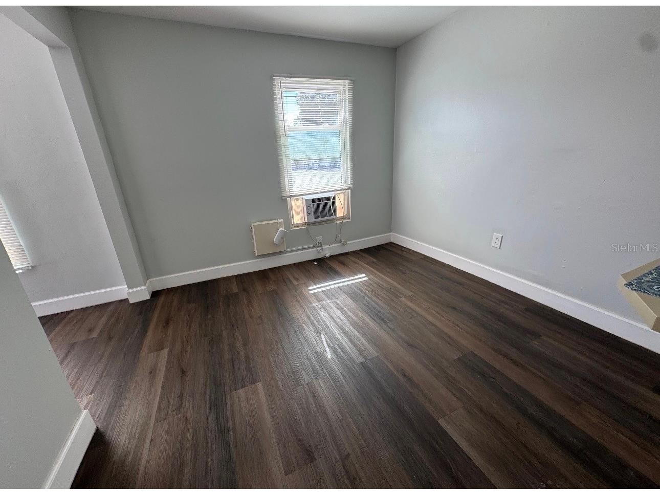 3901 6th Street S #4 Saint Petersburg FL 33705 TB8471841 image7