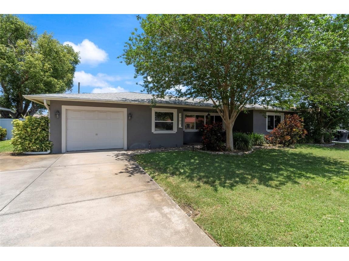 3901 Benson Avenue N Saint Petersburg FL 33713 U8242168 image1