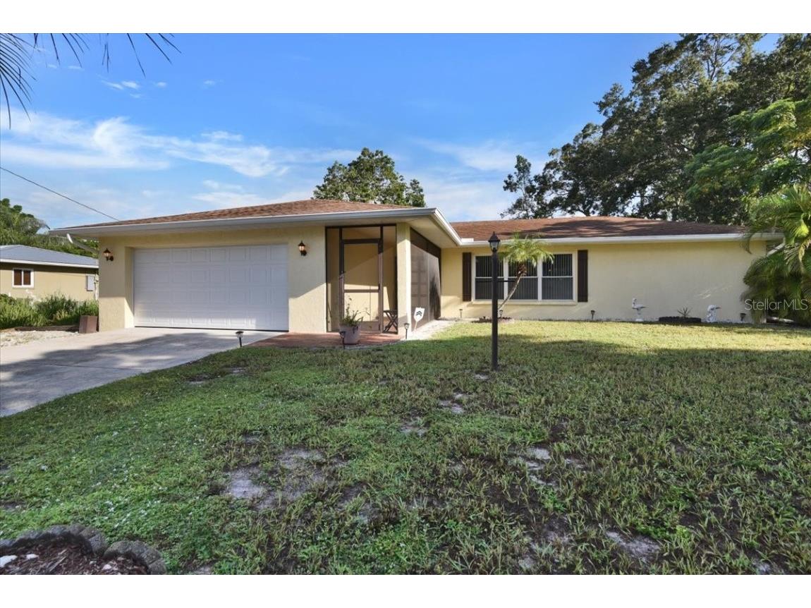 3901 Helene Street Sarasota FL 34233 A4583099 image1