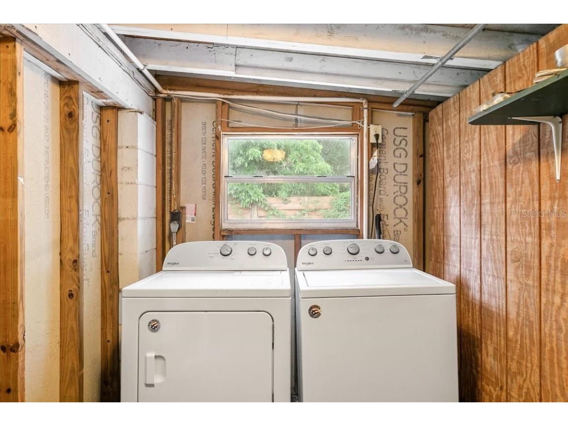 3901 Iroquois Avenue Sarasota FL 34234 A4667237 image16