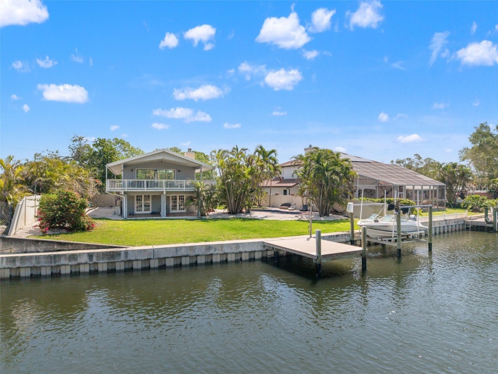 3901 Pompano Drive SE Saint Petersburg FL 33705 - BIG BAYOU TB8368480 image1