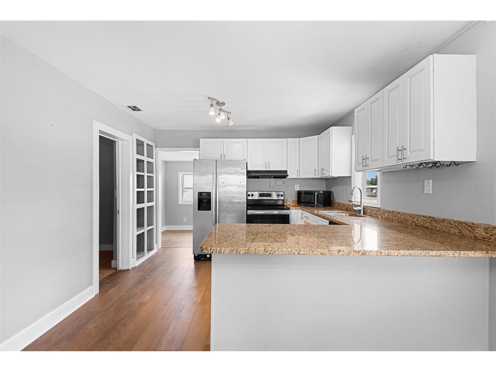 39014 Kirkland Drive Zephyrhills FL 33542 TB8512656 image5