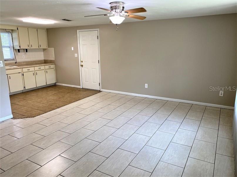 39014 South Avenue Zephyrhills FL 33542 W7885310 image5