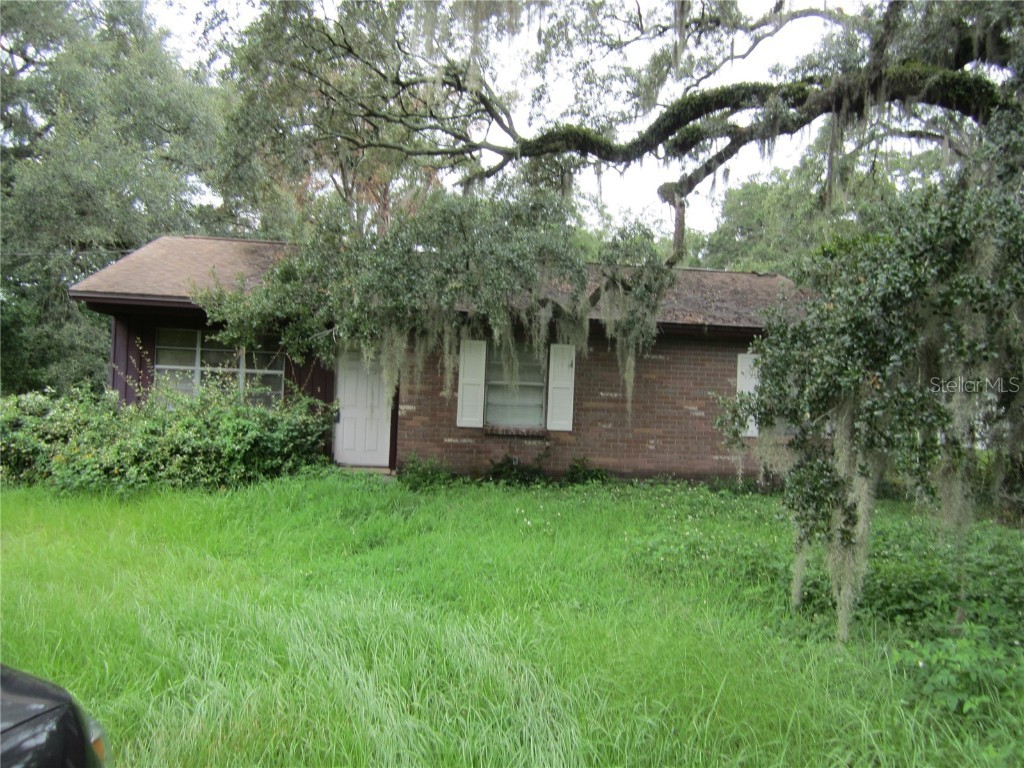 3902 Broad Street Seffner FL 33584 T3542257 image1