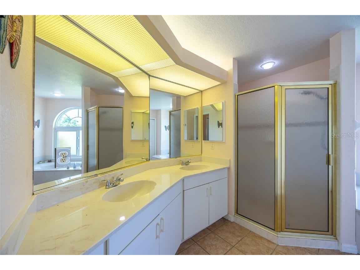 3902 SE 13th Avenue Cape Coral FL 33904 C7514613 image32