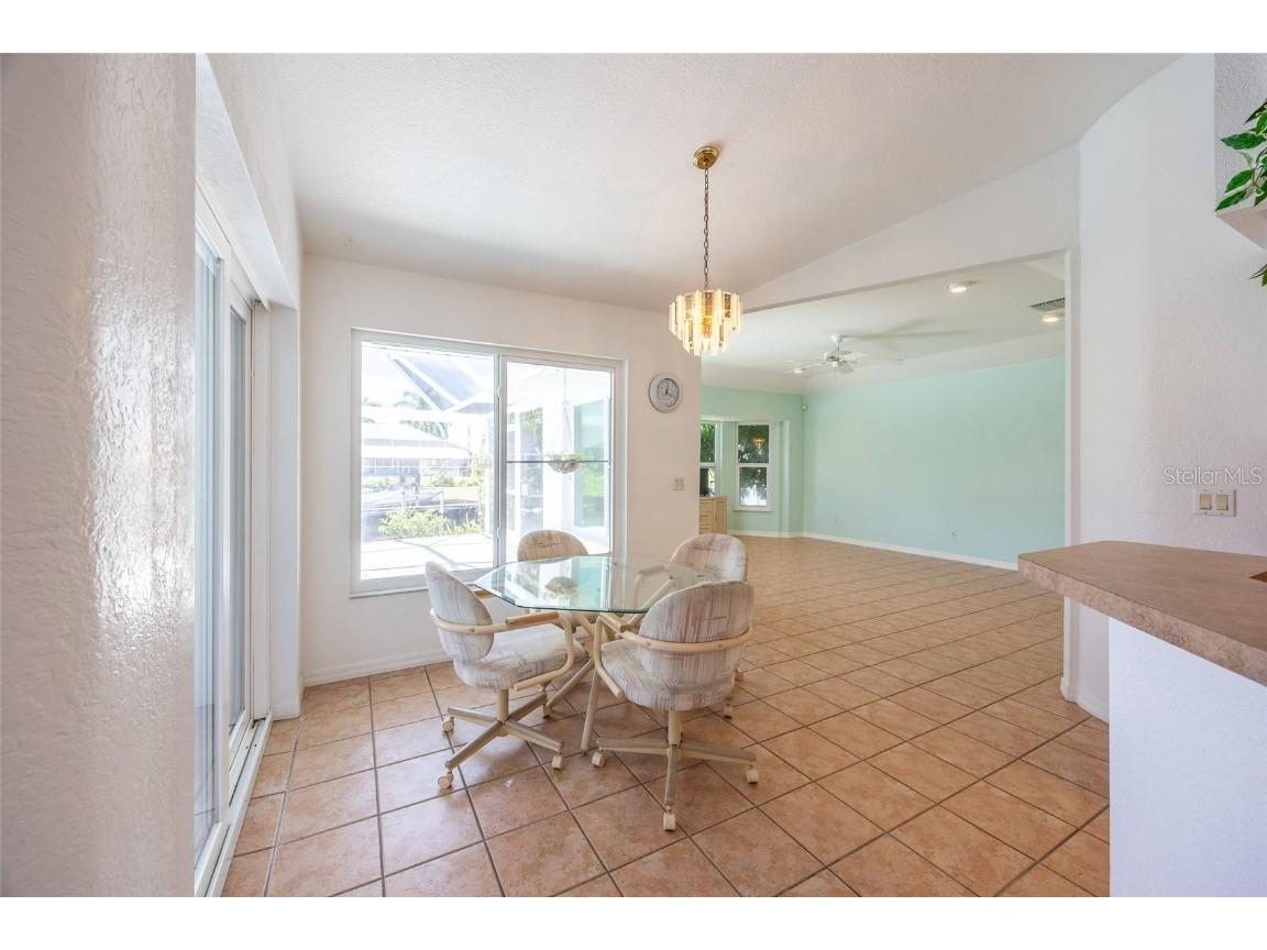 3902 SE 13th Avenue Cape Coral FL 33904 C7514613 image4