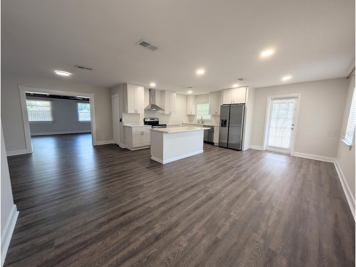 3902 W Paxton Avenue Tampa FL 33611 TB8528134 image3