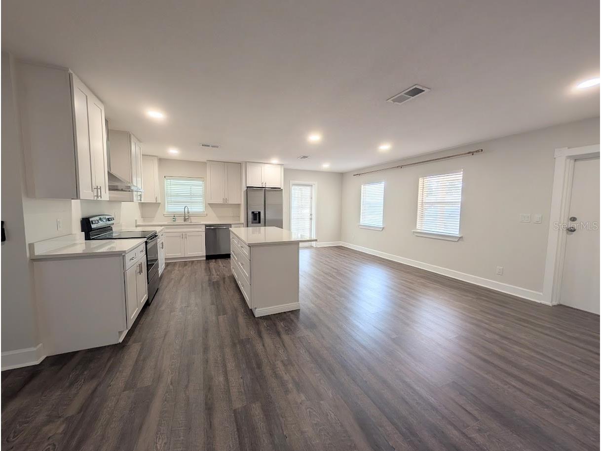 3902 W Paxton Avenue Tampa FL 33611 TB8528134 image6