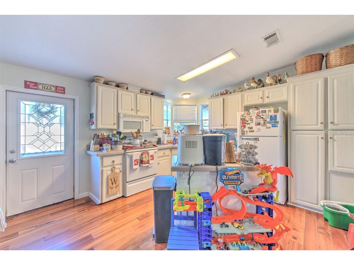 39020 Kirkland Drive Zephyrhills FL 33542 TB8457448 image15