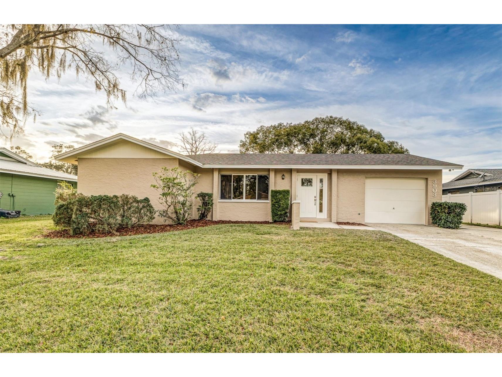 3903 Woodburn Loop W Lakeland FL 33813 L4958434 image1