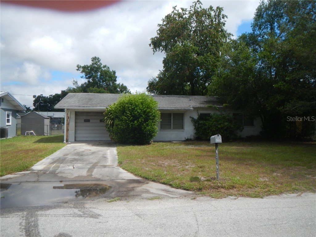 39035 Citadel Circle Zephyrhills FL 33542 U8250068 image1