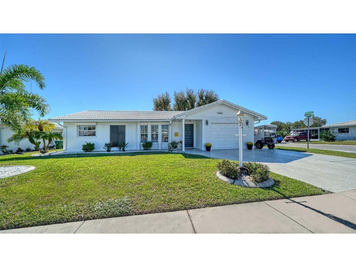 3904 Chinaberry Road Bradenton FL 34208 A4672289 image1