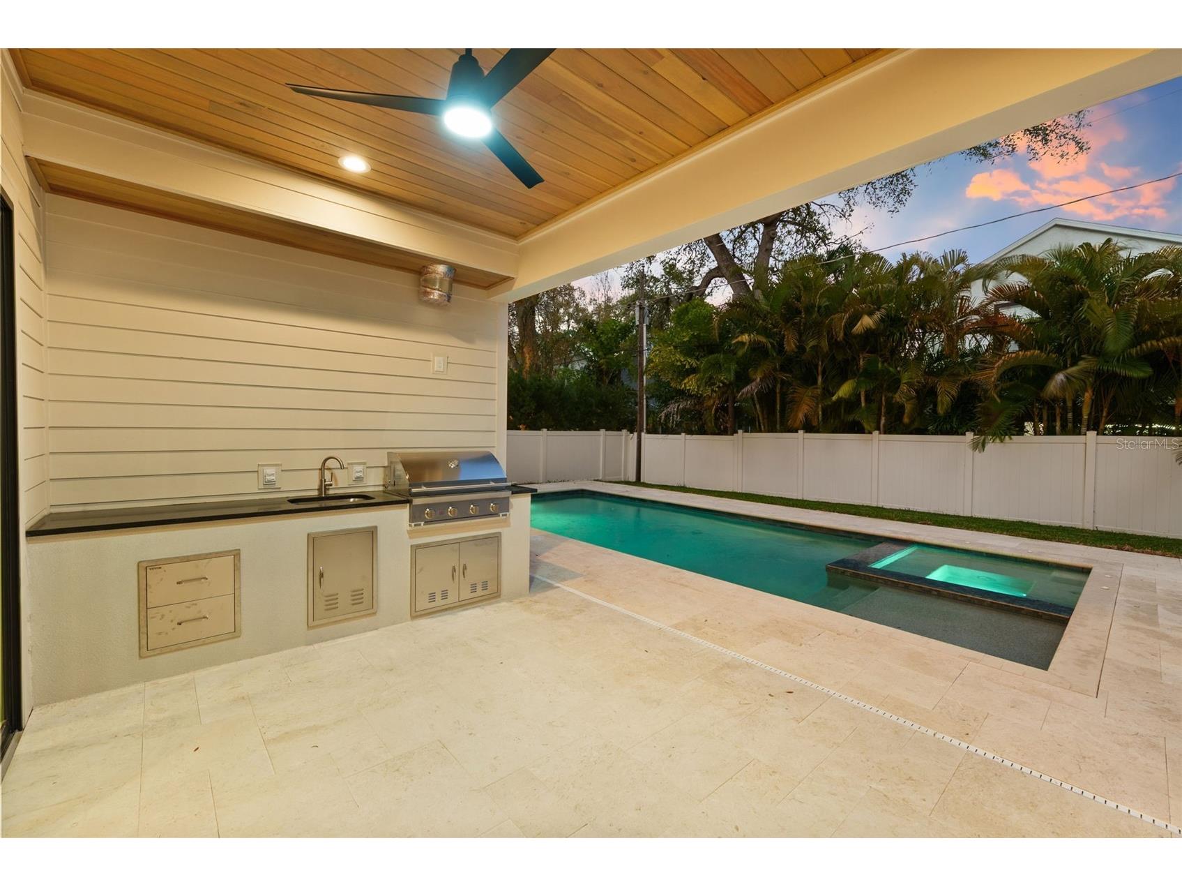 3904 Greenwood Drive Tampa FL 33611 TB8475267 image11