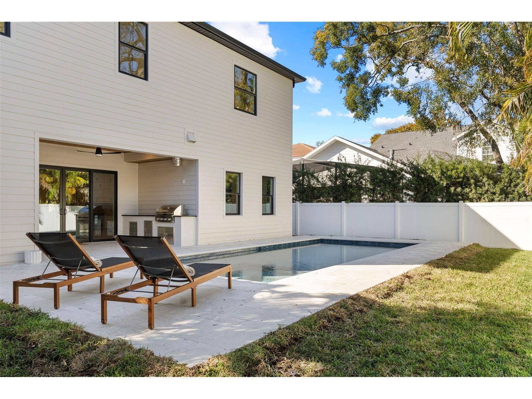 3904 Greenwood Drive Tampa FL 33611 TB8475267 image38