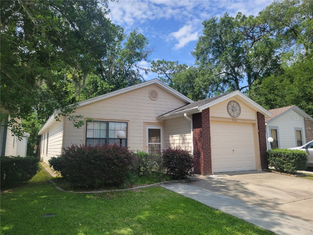 3904 NE 21st Lane Ocala FL 34470 OM658894 image1