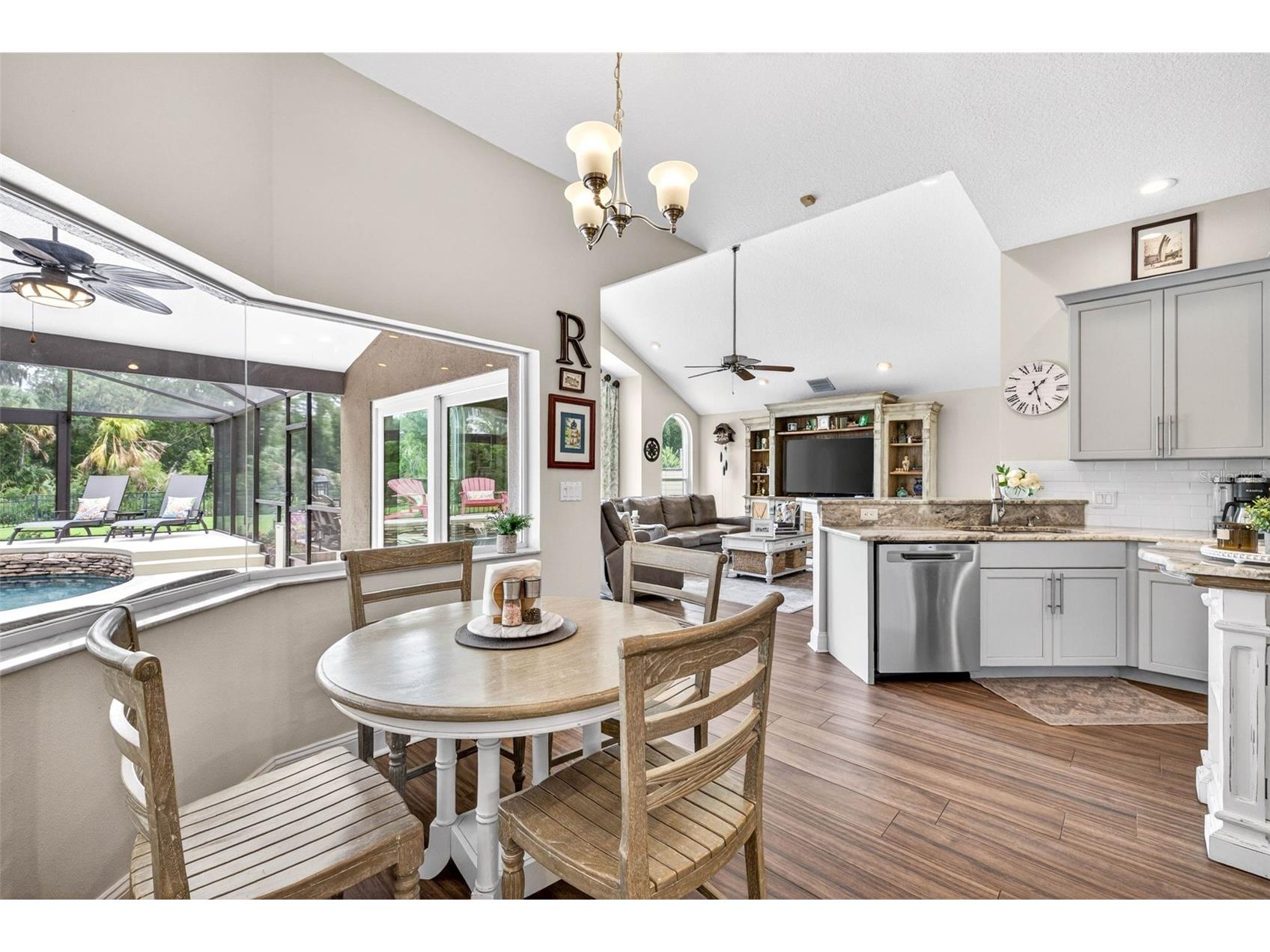 3904 S Nine Drive Valrico FL 33596 TB8515419 image30