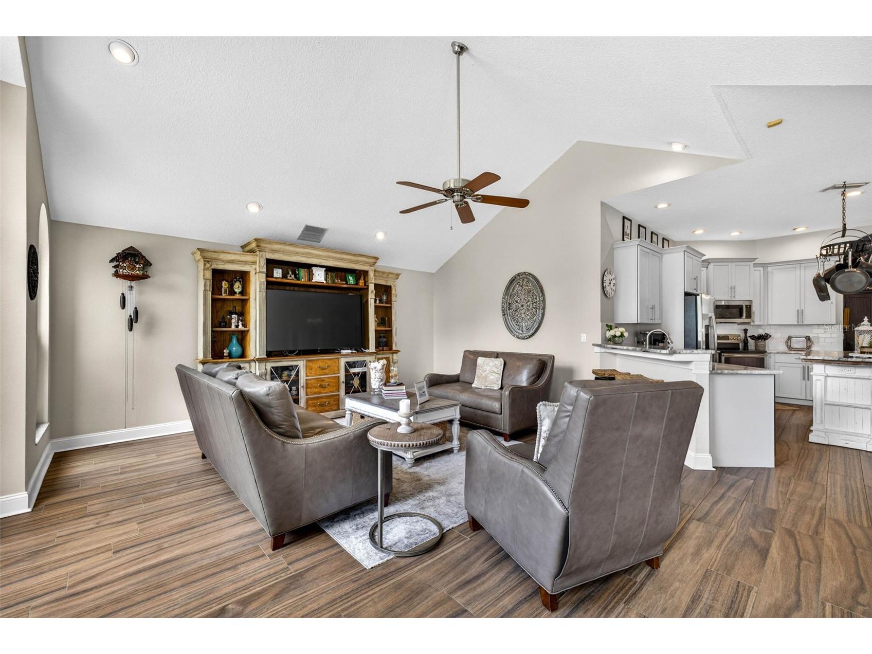 3904 S Nine Drive Valrico FL 33596 TB8515419 image34
