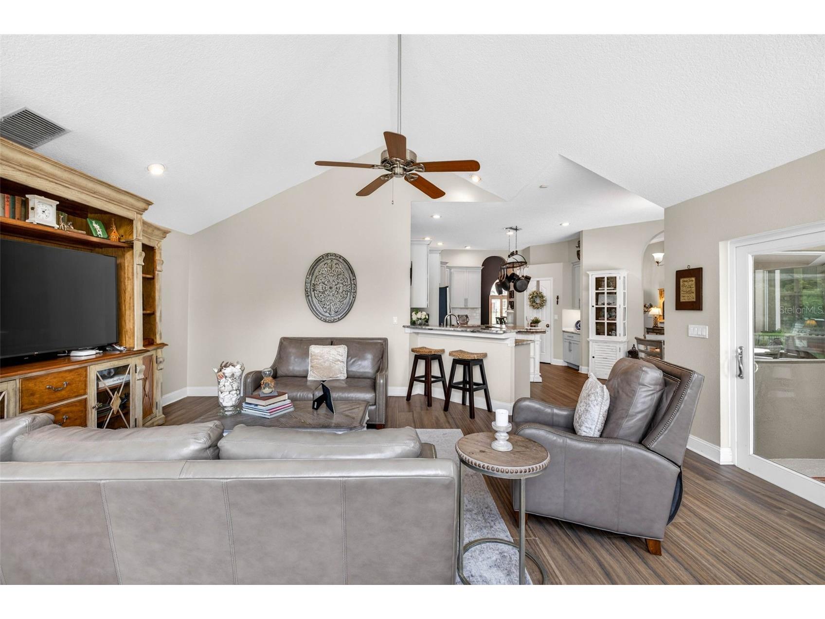 3904 S Nine Drive Valrico FL 33596 TB8515419 image35