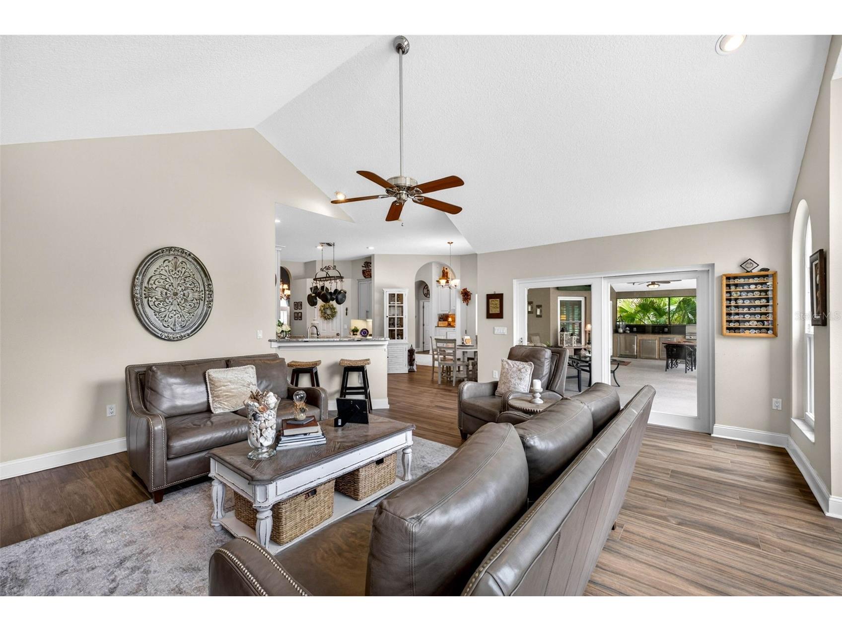 3904 S Nine Drive Valrico FL 33596 TB8515419 image36