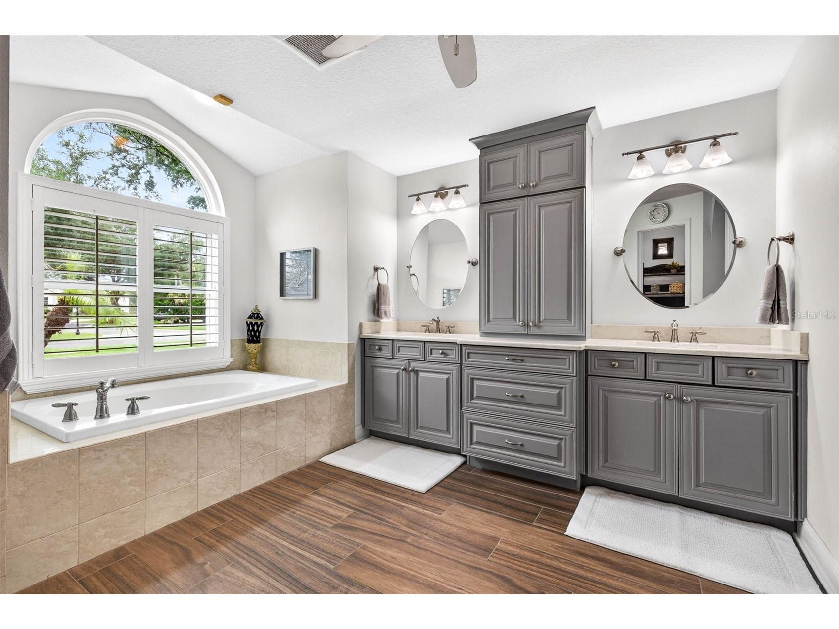 3904 S Nine Drive Valrico FL 33596 TB8515419 image46