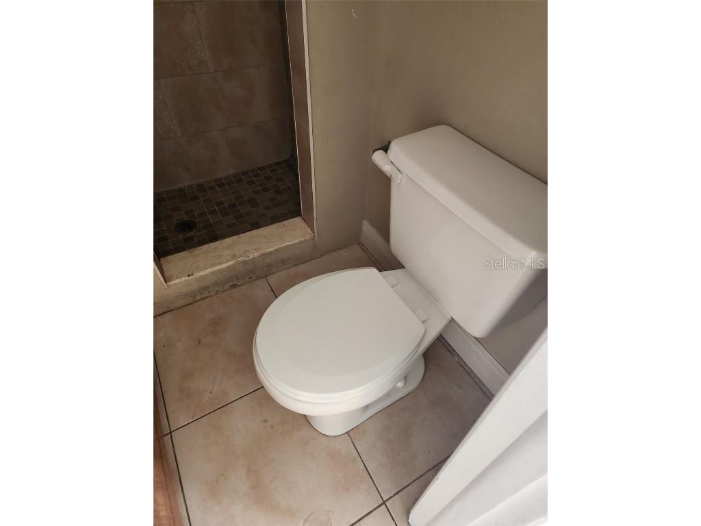 3904 W Walnut Street Tampa FL 33607 TB8449457 image11