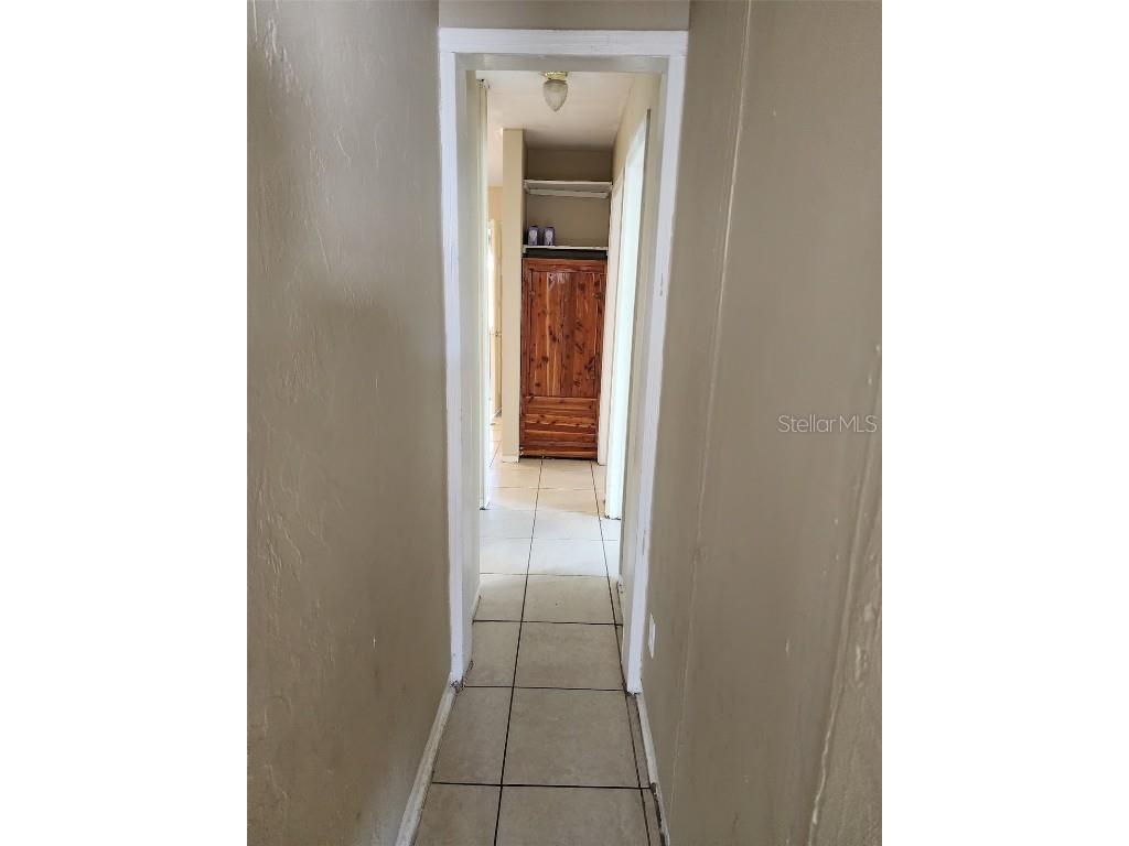 3904 W Walnut Street Tampa FL 33607 TB8449457 image7