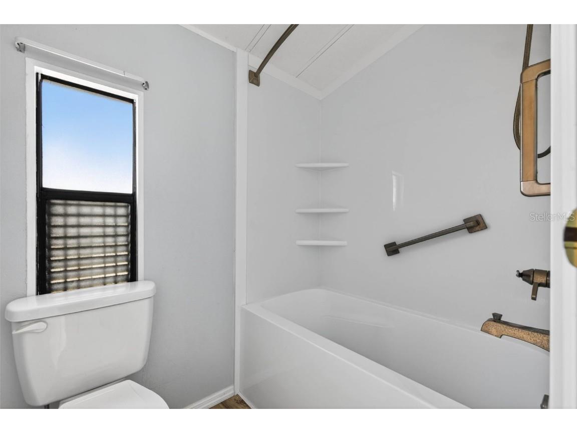 3904 William Hume Drive Zephyrhills FL 33541 TB8455513 image16