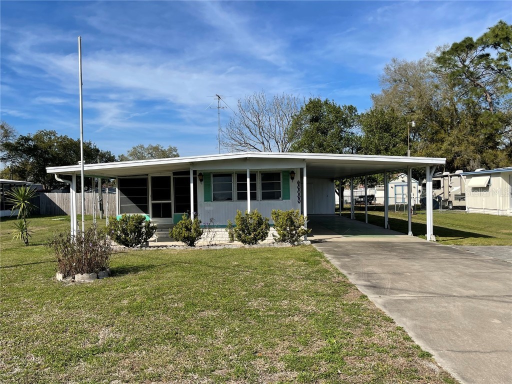 39049 Kirkland Drive Zephyrhills FL 33542 T3430821 image1