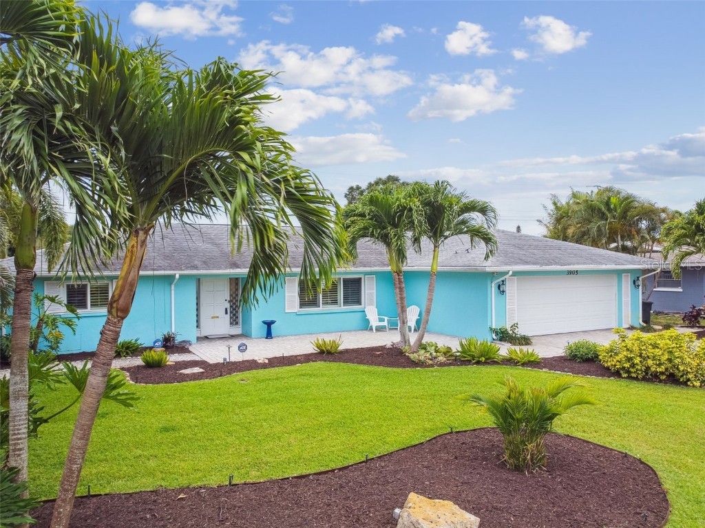 3905 17th Avenue Dr W Bradenton FL 34205 A4568471 image1