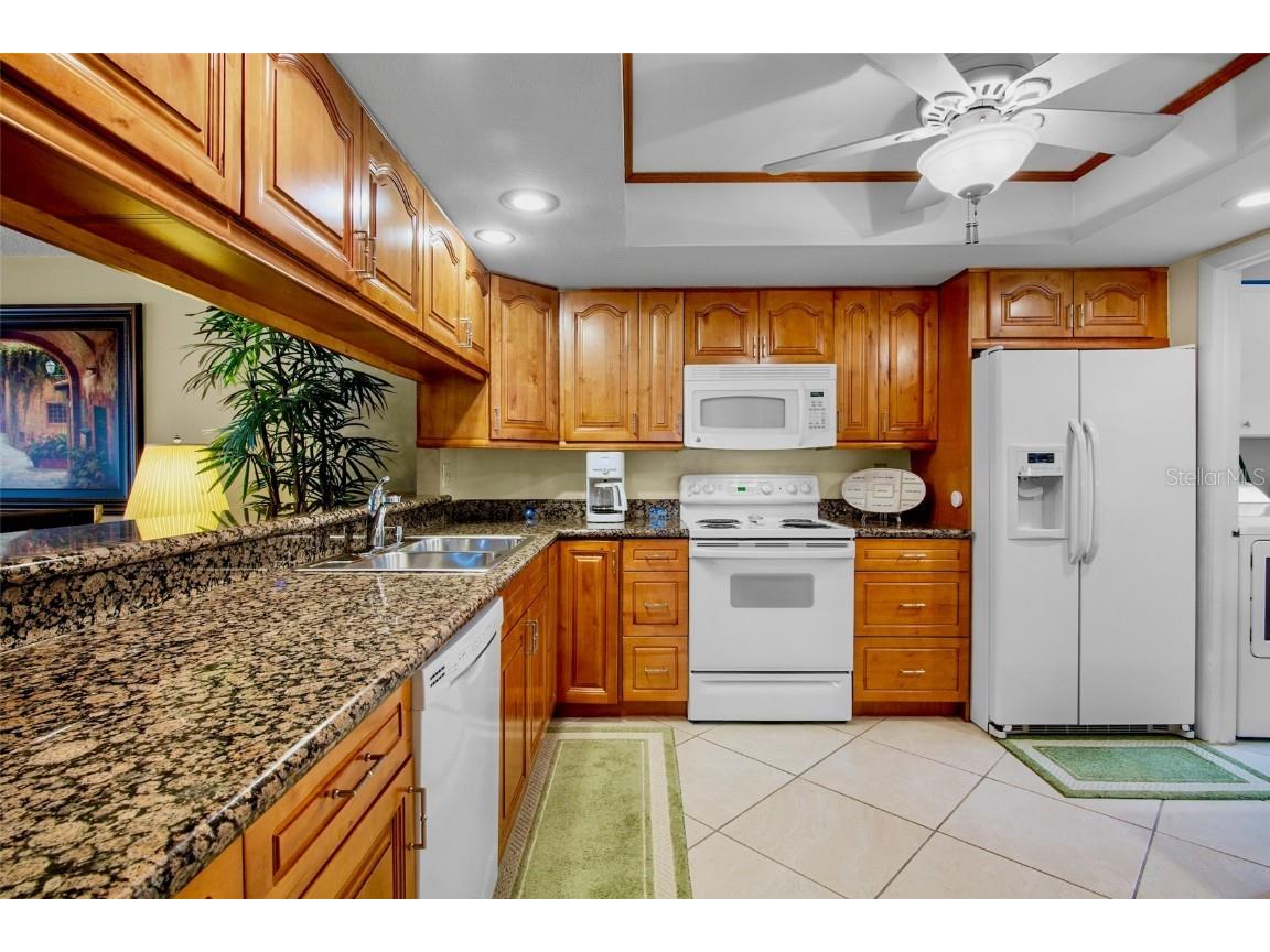 3905 Center Gate Circle #3 Sarasota FL 34233 A4672254 image7