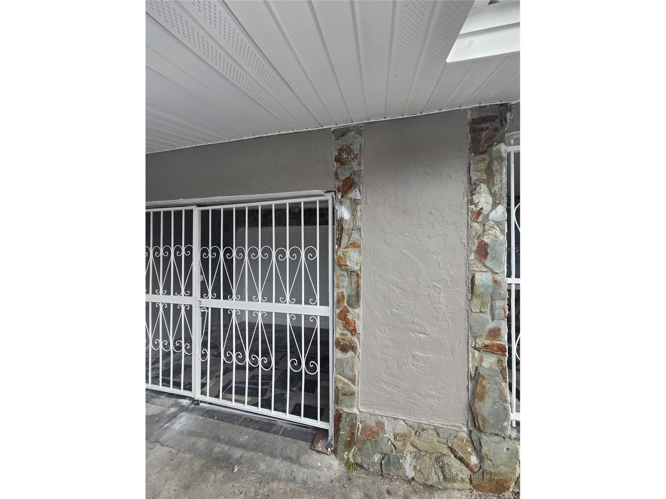 3905 E Osborne Avenue Tampa FL 33610 TB8515407 image2